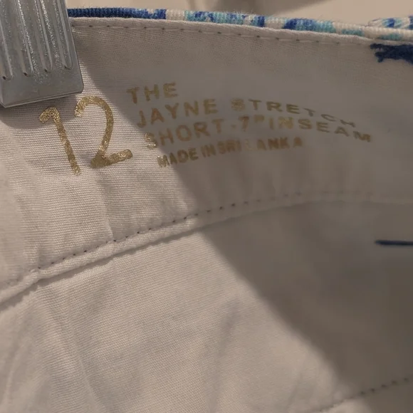 Lilly Pulitzer / Blue & White Elephant Deep Indigo Joy Ride Jayne 7” Shorts - Picture 5 of 6